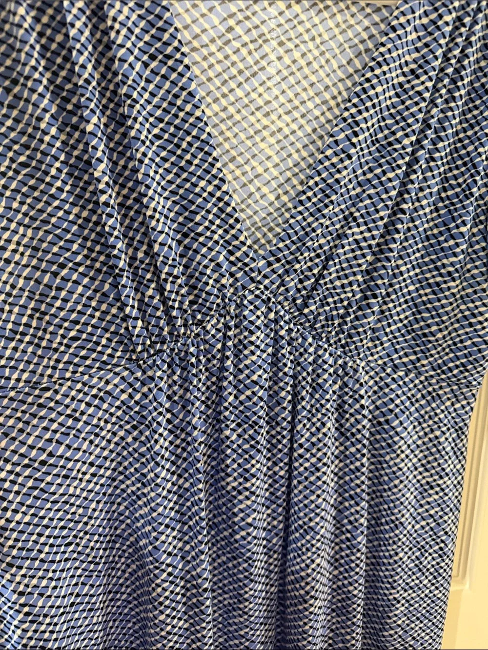 Daisy Fuentes Blue & White Geometric V-Neck Skater Dress